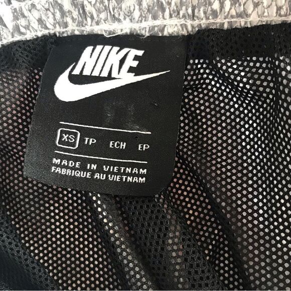 Nike shell joggers - Picture 7 of 7